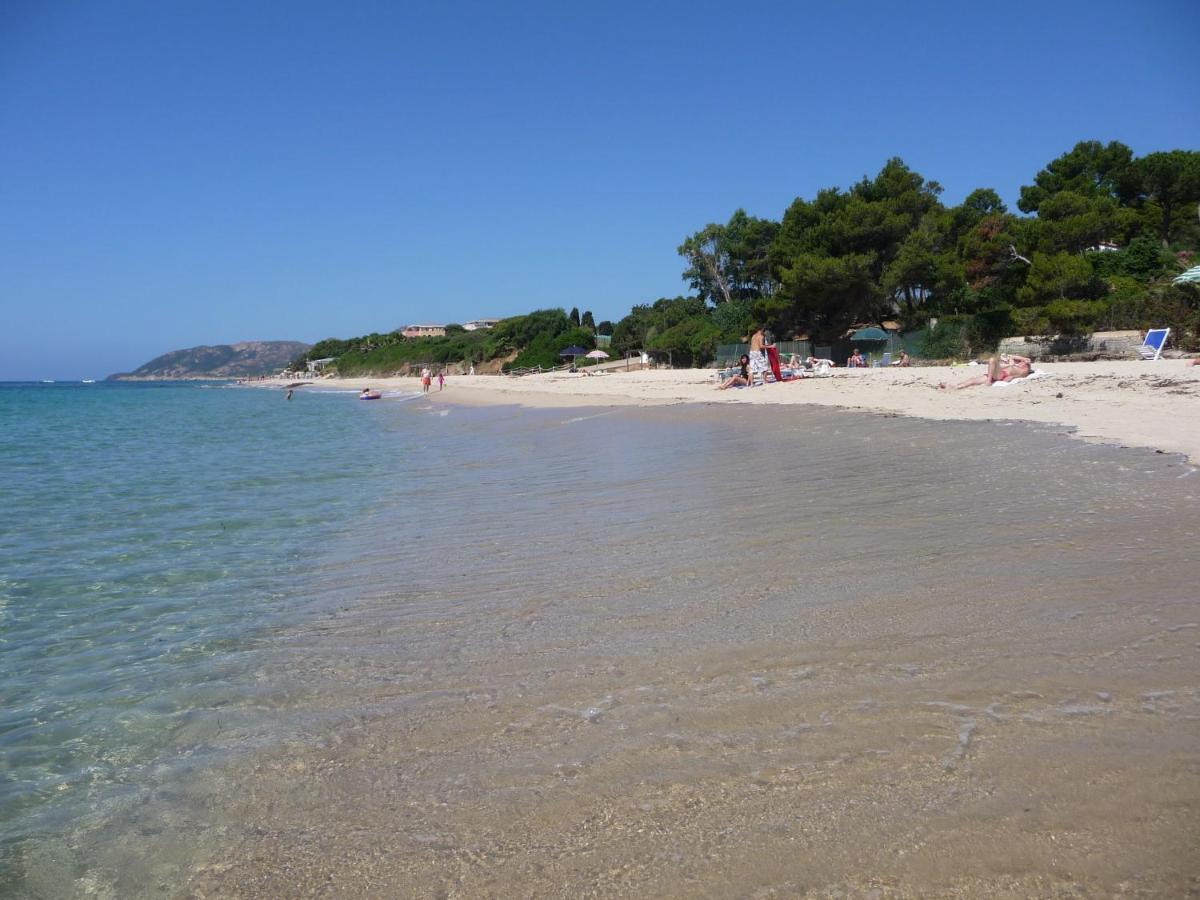Santa Margherita Di Pula, Calaverde, Deliziosa Villetta 100 Metri Dal Mare ภายนอก รูปภาพ